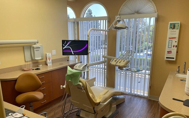 Dental office checkup room